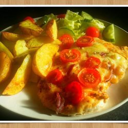 chicken pizza by Heys Butchers