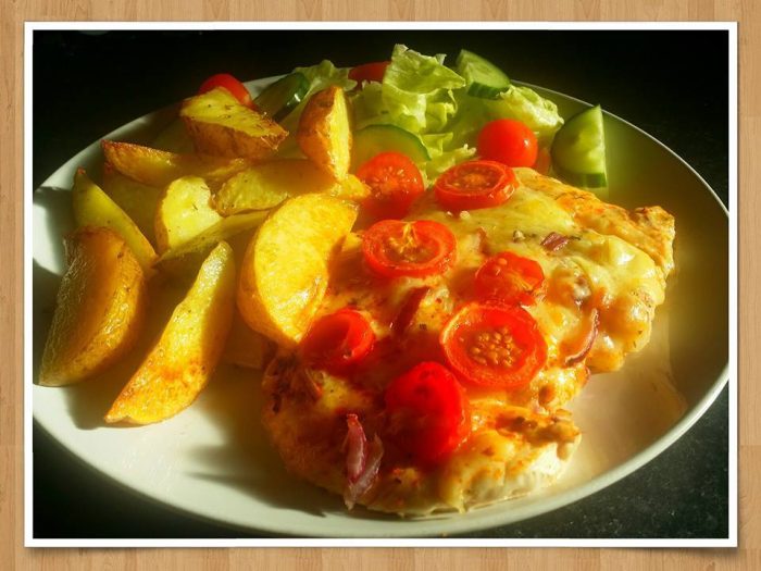 chicken pizza by Heys Butchers